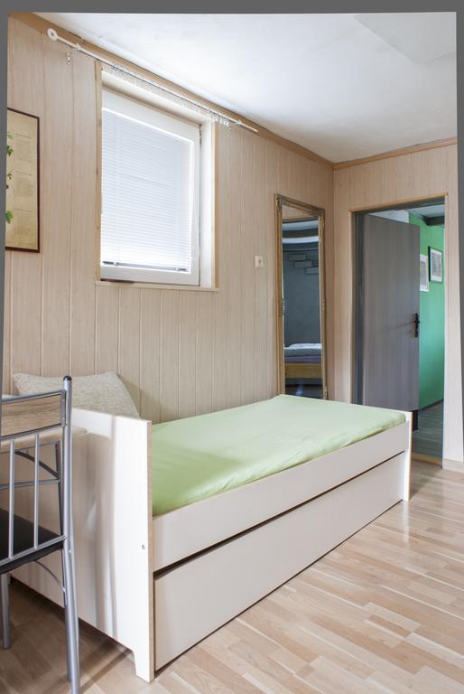 Pura Vida Hotel Zaječí Bagian luar foto